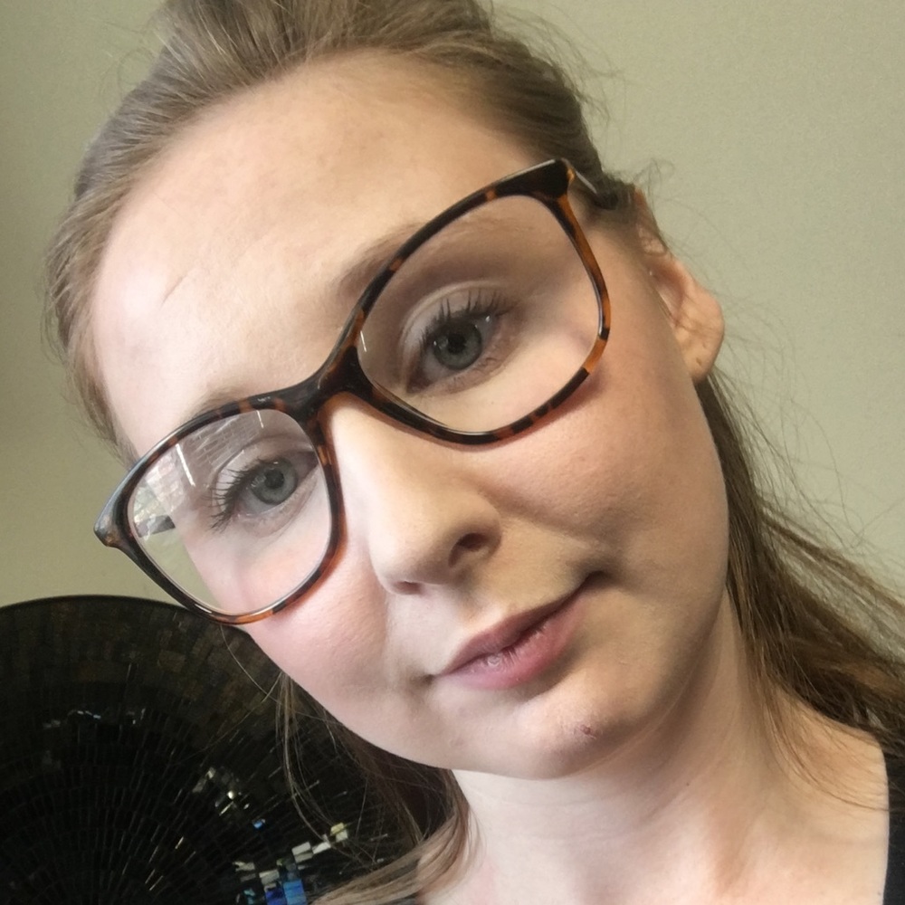 Meet your Posher, Hannah